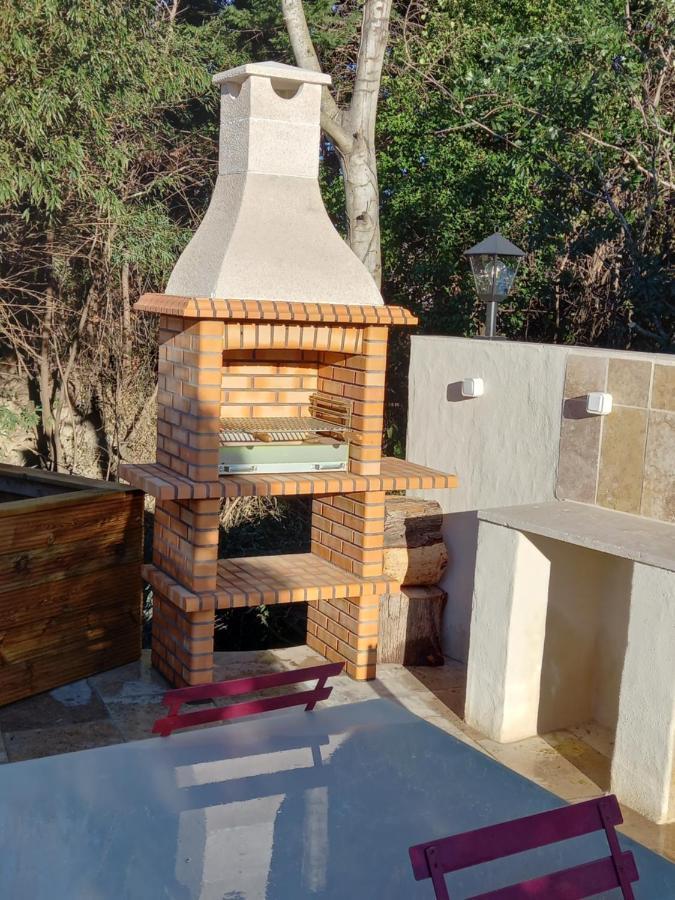 Le Gite De Fa Nny Moulin De Tartay En Avignon Ngoại thất bức ảnh